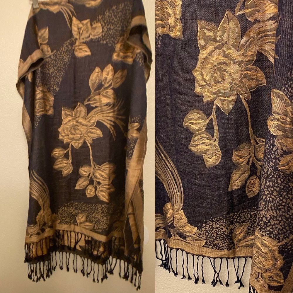 Ama Waterways navy blue beige tan large floral print fringe Scarf 28x76